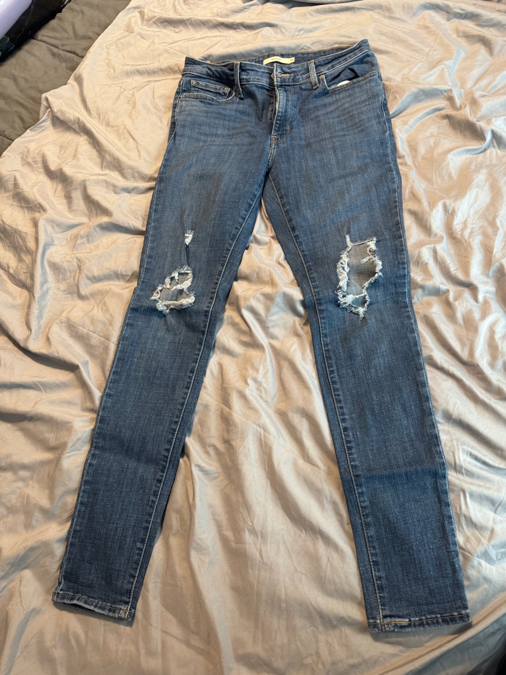 Women’s Levi’s Distressed Skinny Jeans
